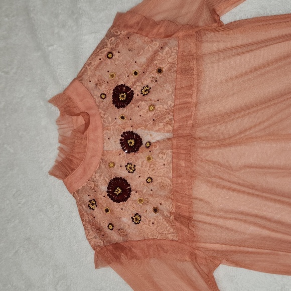 Zara Gorgeous Mesh Top - Picture 2 of 4